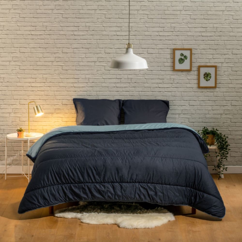 Couette imprimée bicolore chaude 220x240cm - Maisons du Monde