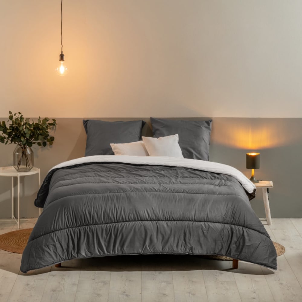 Couette imprimée bicolore chaude 220x240cm - Maisons du Monde
