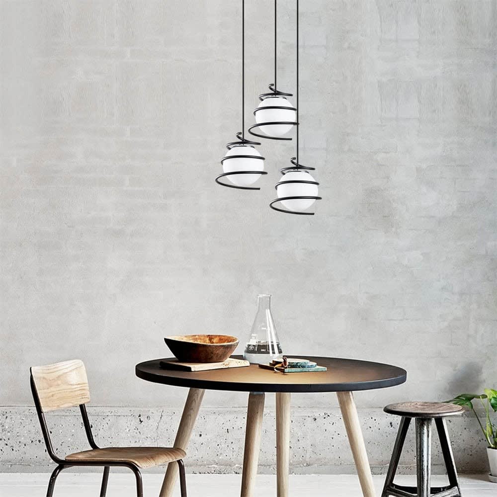 Plafonnier à 3 lumières avec sphères entourées de spirales noires