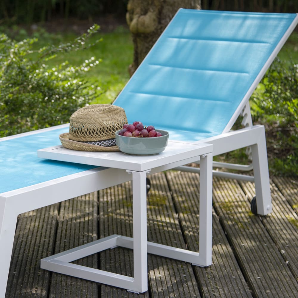Mesa auxiliar en aluminio blanco - Maisons du Monde