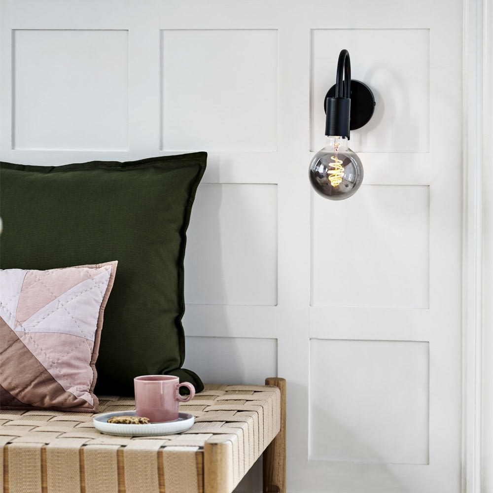 Wandleuchte im Vintage-Stil mit schwarzer Metall und Schalter -
