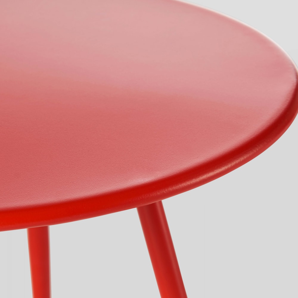 Table basse ronde en métal rouge - Maisons du Monde