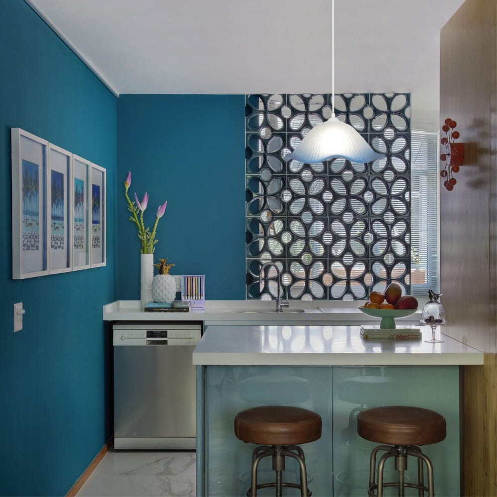 Lámpara de suspensión metal blanco y pantalla azul - Maisons du Monde
