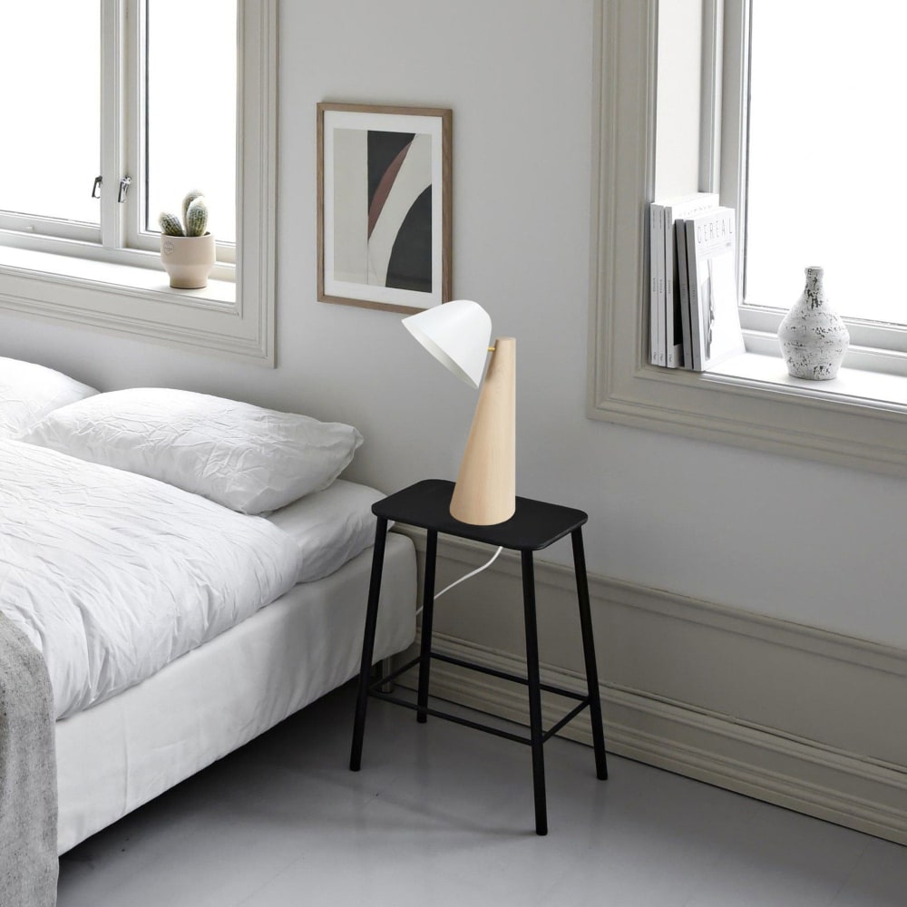 Lampe à poser bois naturel abat-jour métal blanc ivoire — vue 3
