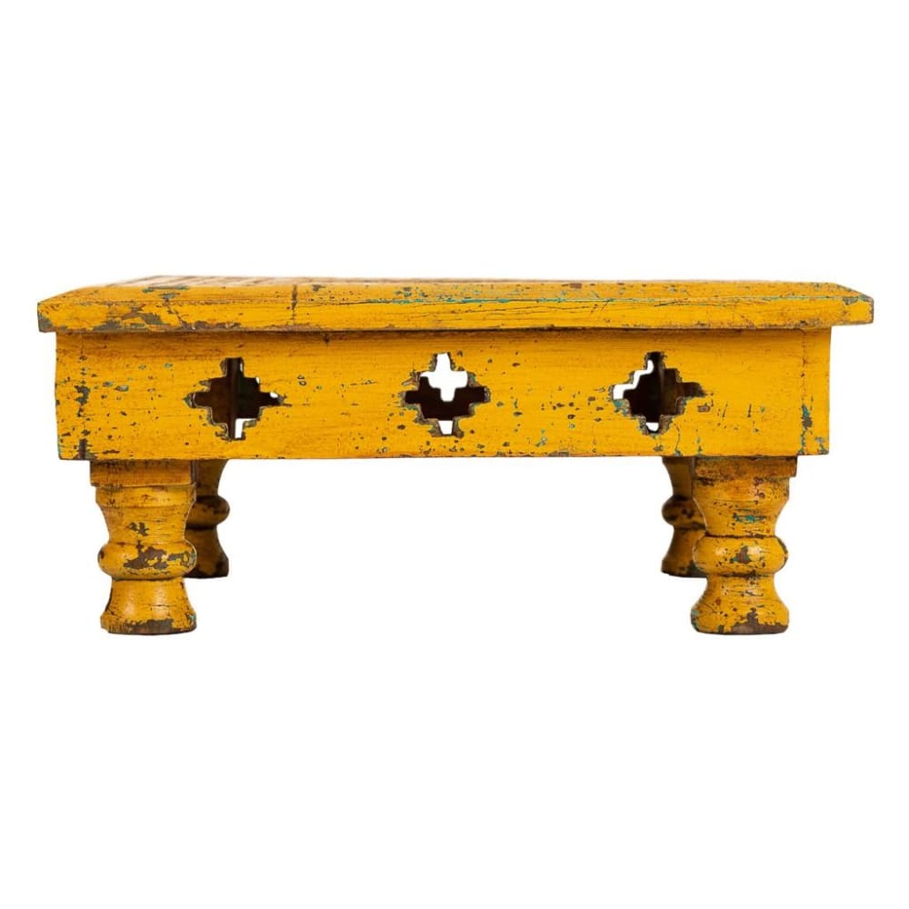 Mesa centro de madera tallada amarilla 33x33x14 - Maisons du Monde