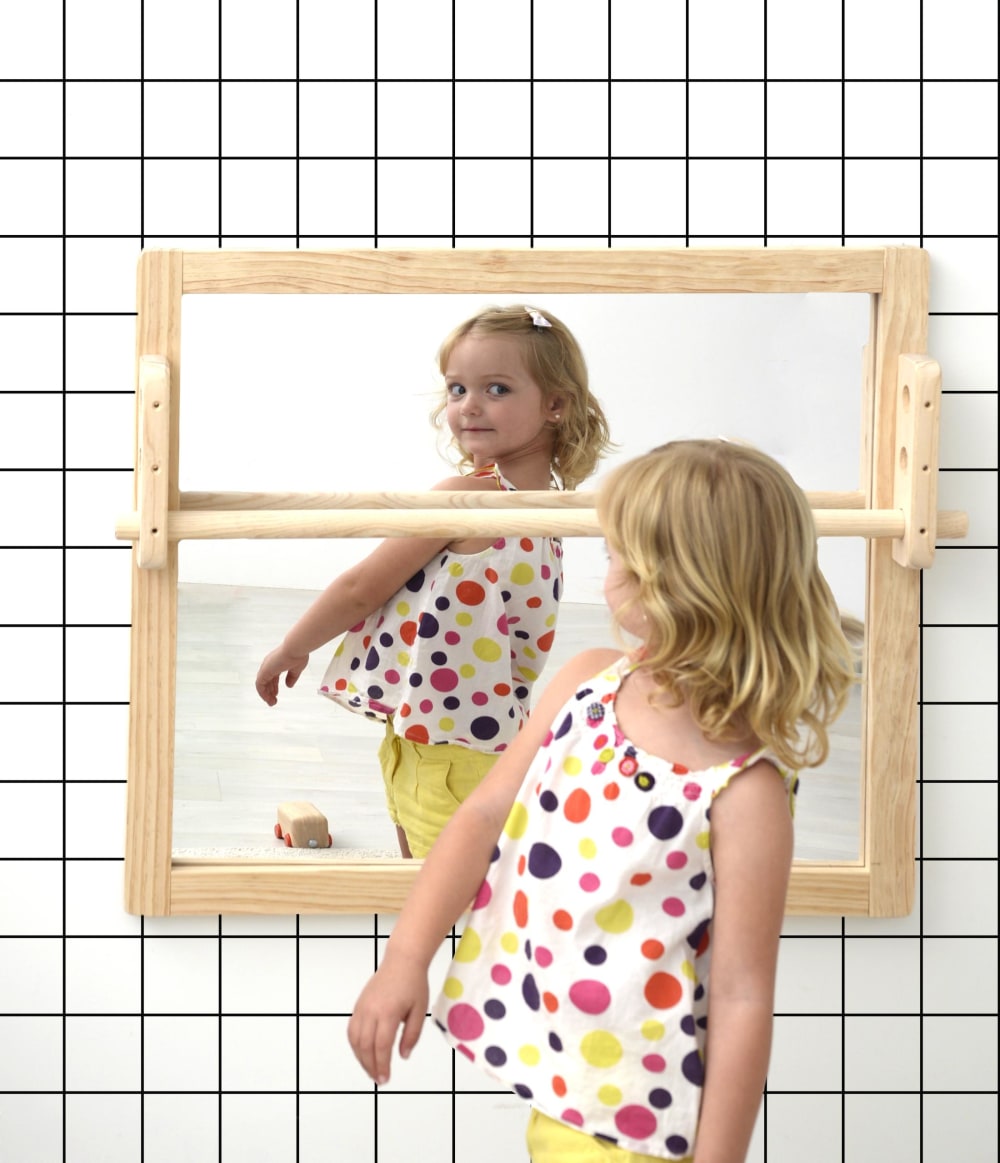 Miroir en bois de pin en couleur naturel Montessori. (RNT by Really Nice Things) - Image 2