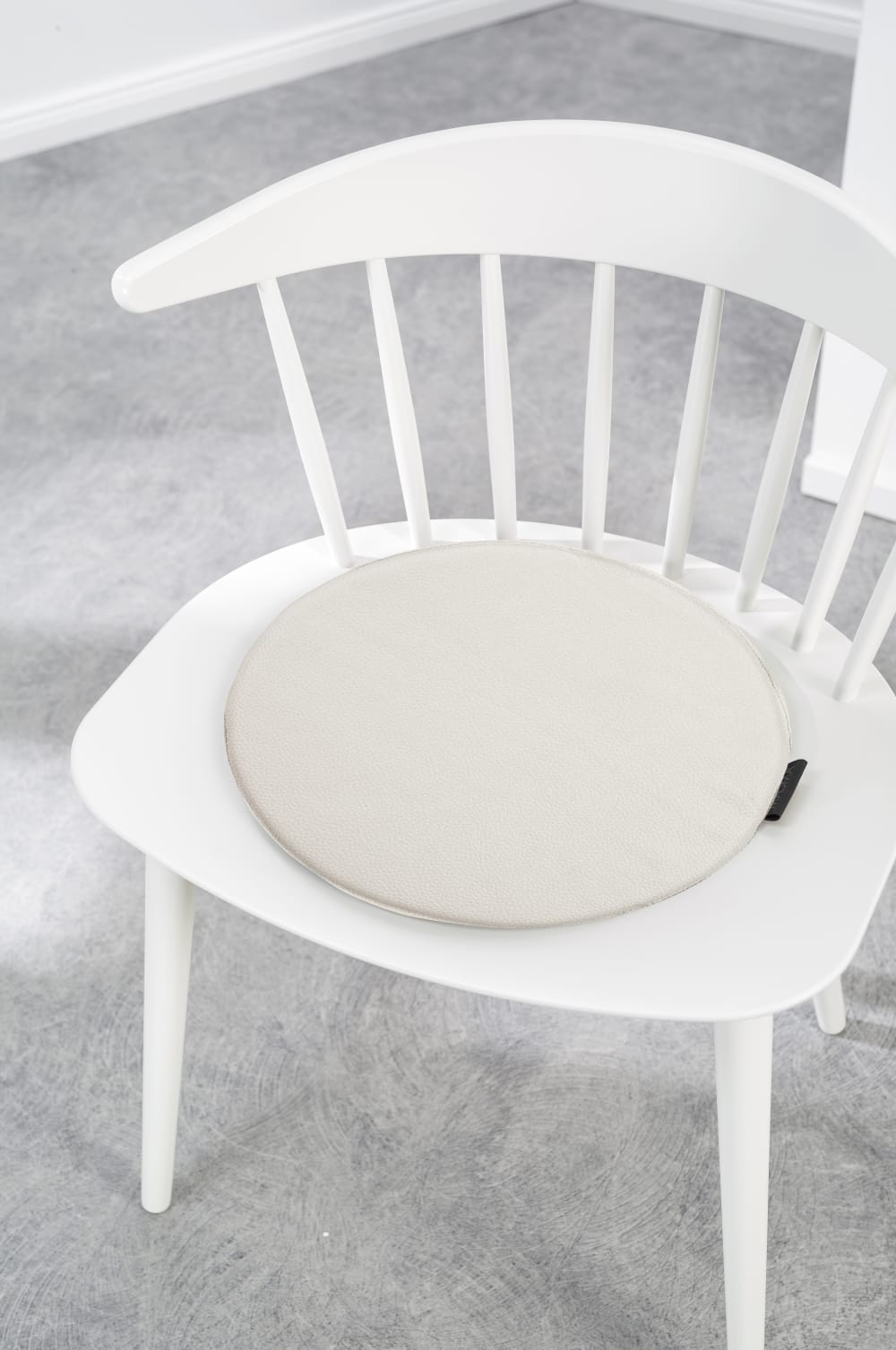 Galettes de chaise nature imitation cuir - d.37 - lot de 4 — vue 3