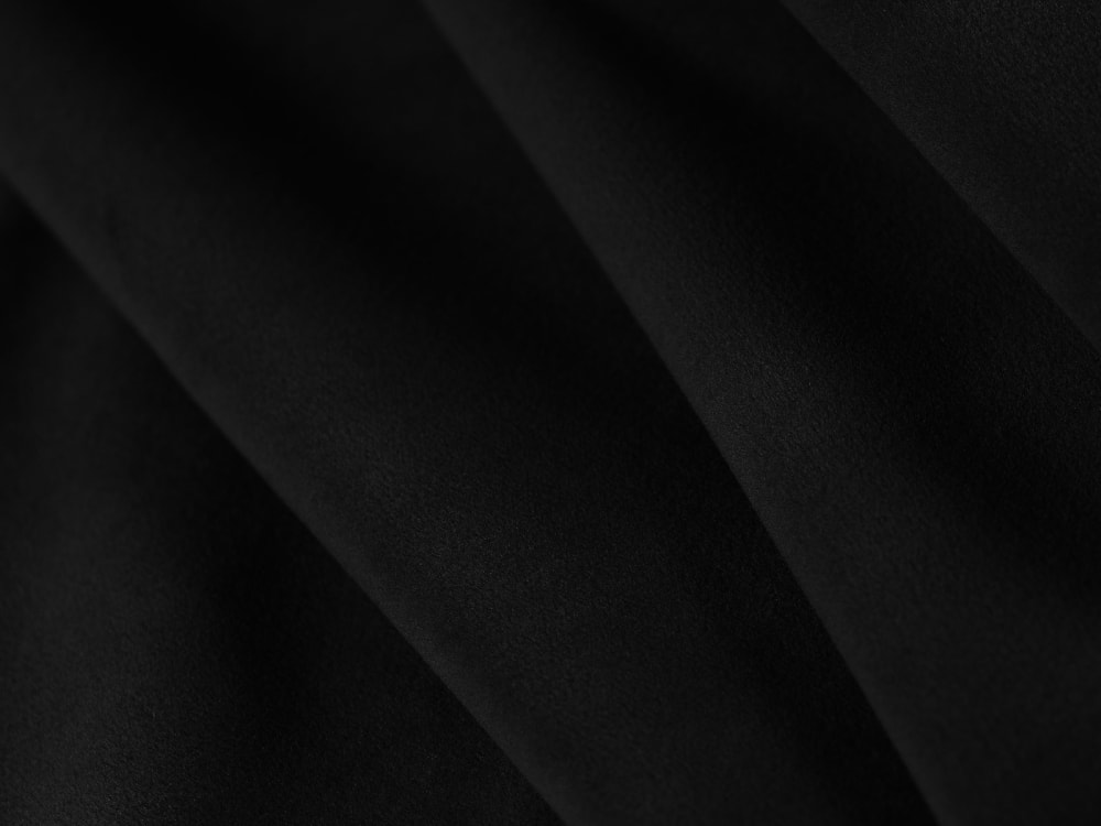5-Sitzer Ecksofa rechts aus Samt, schwarz - Maisons Du Monde