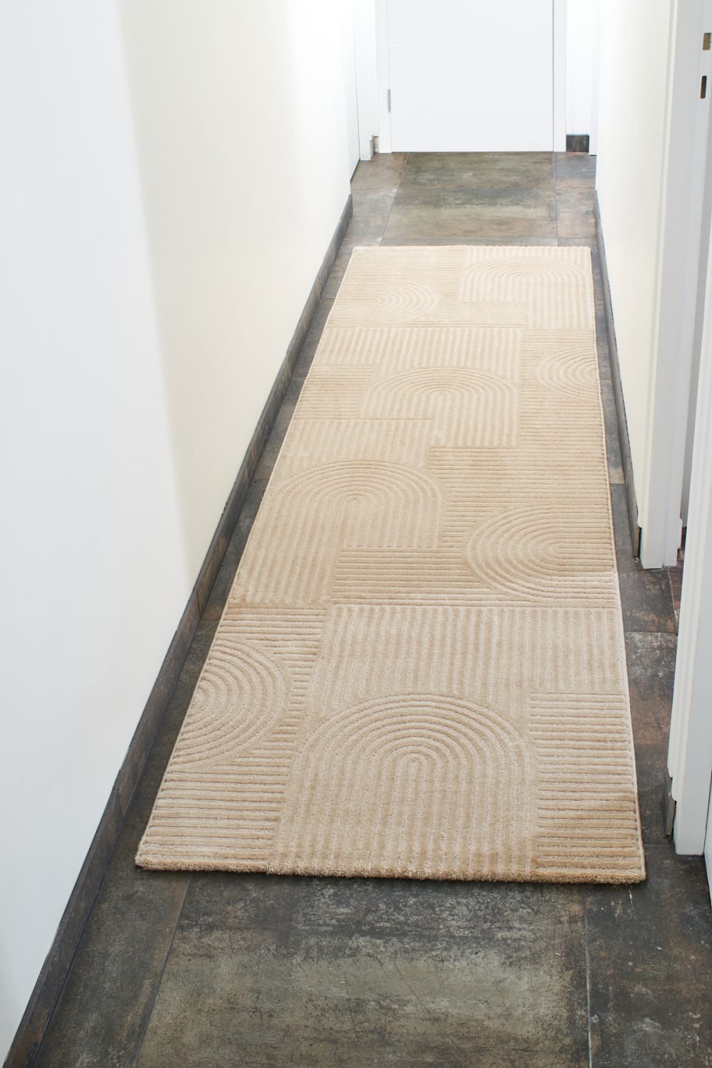 Tapis beige motif arc relief - 80x300 — vue 3