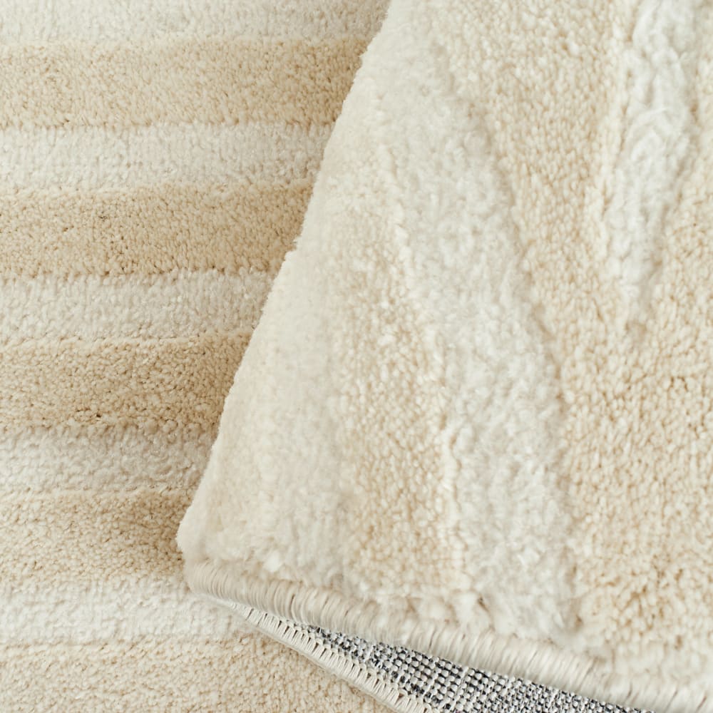 Tapis motif arc relief crème - 120x160 — vue 4