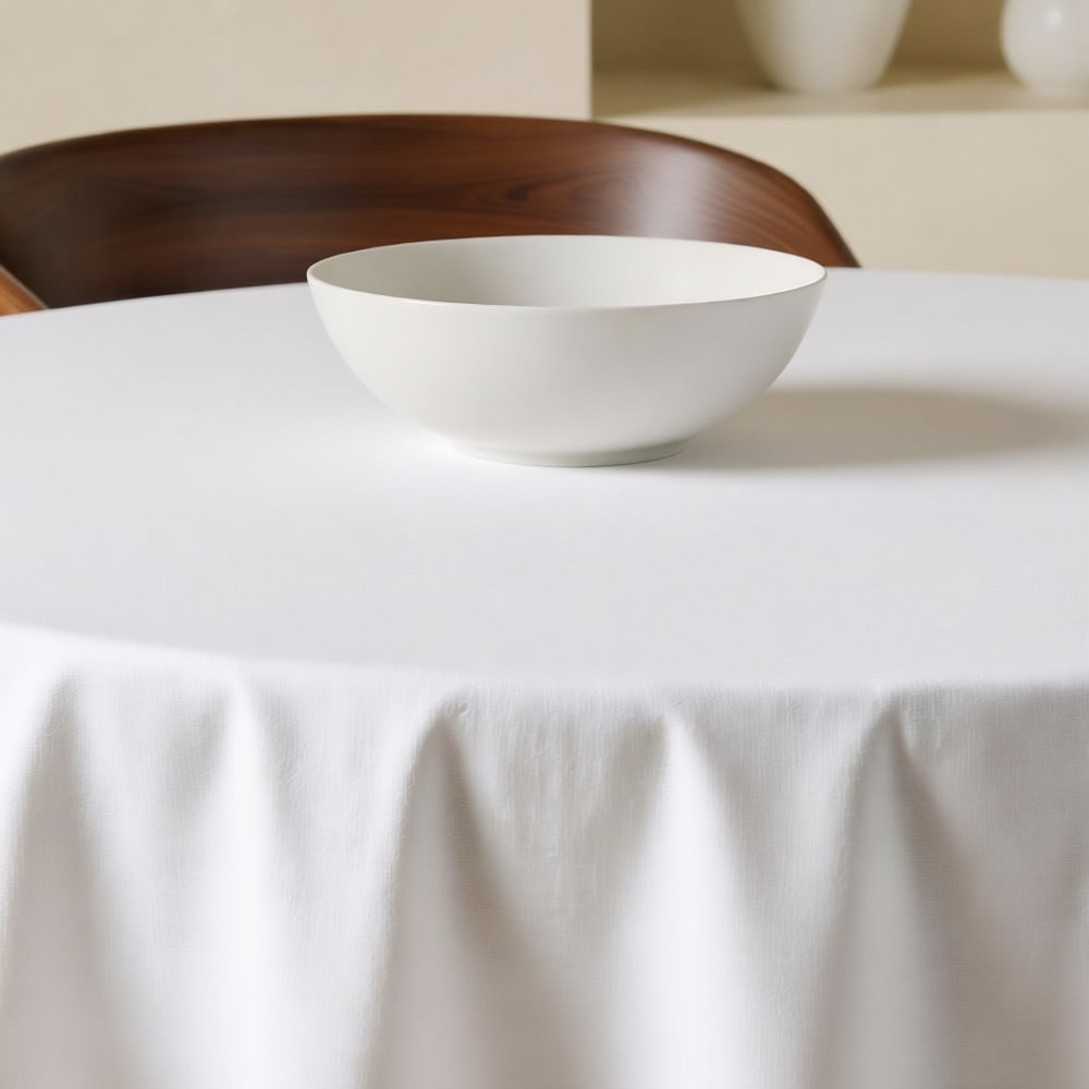Nappe ronde anti-taches blanc 190 cm - Maisons du Monde
