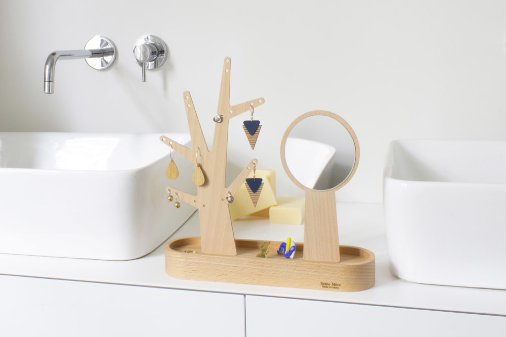 Ohrringbaum mit Handspiegel und Tasche - Maisons Du Monde