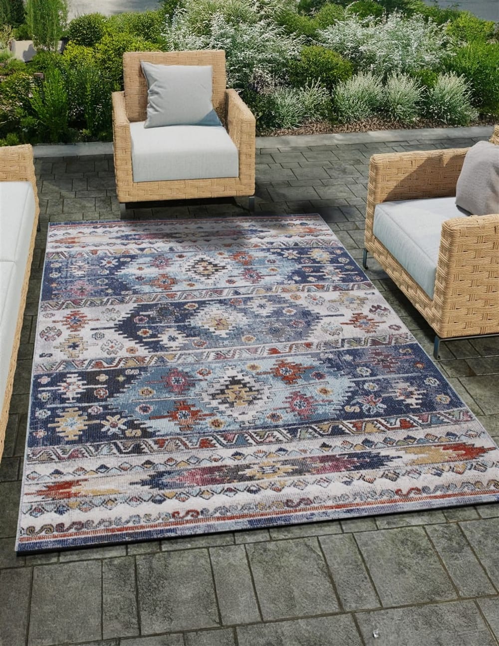 Novatrend Flachgewebter Innen- und Außenteppich 160x230 cm style classic chic Blau Öko-Tex Zertifikat Pes - Polyester