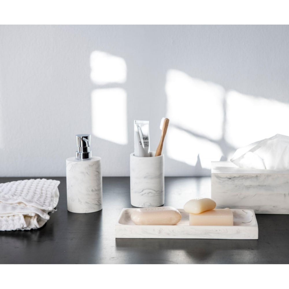 Plateau de présentation salle de bain résine blanche effet marbre - Maisons du Monde