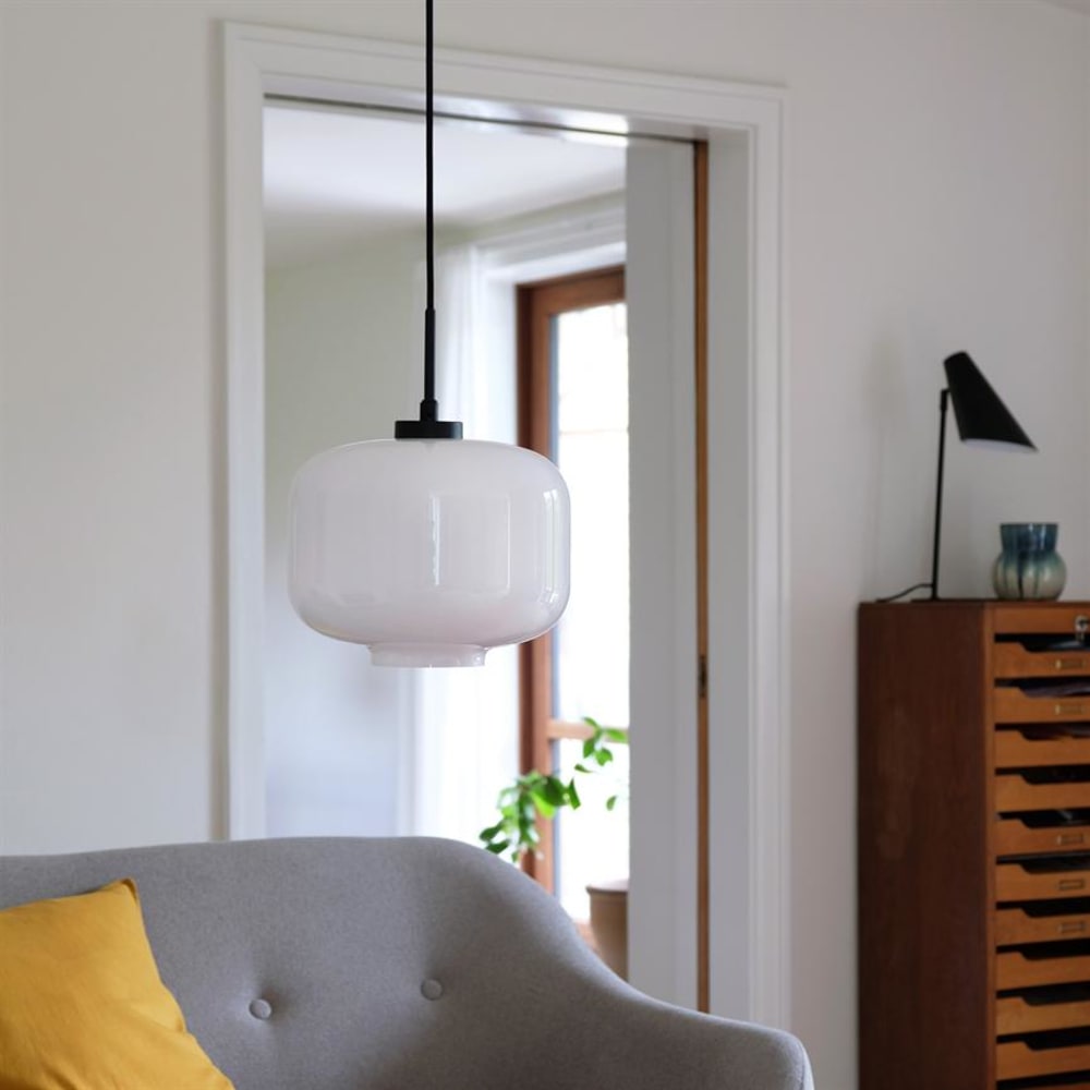 Dyberg Larsen Pendelleuchte aus Glas und Metall h 20 cm d 25 cm, schwarz style modern - Glas