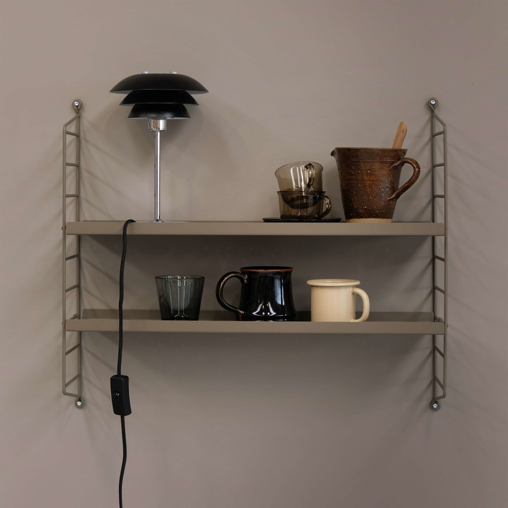 Lampe à poser en métal noir mat — vue 3