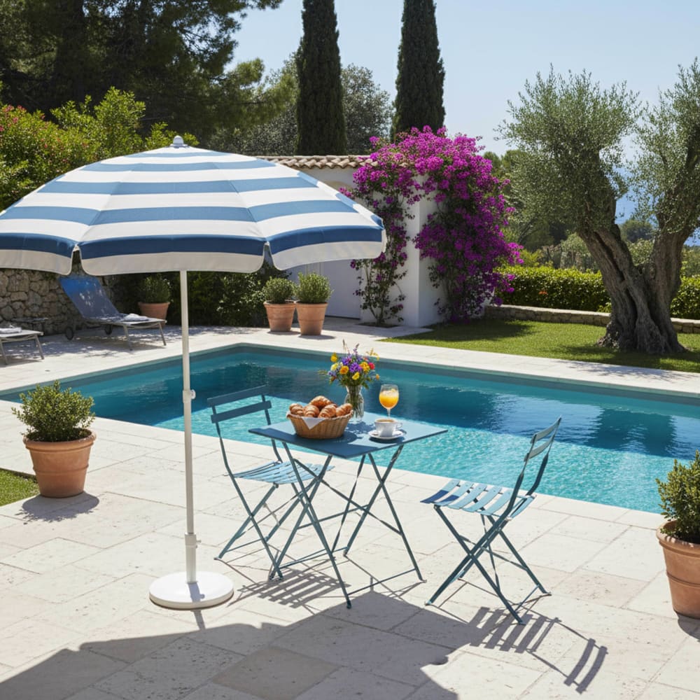 Table de jardin et 2 chaises acier 60 cm bleu pacific - Maisons du Monde