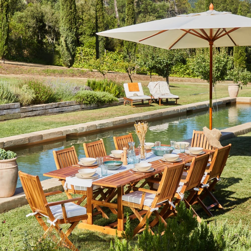 Table de jardin extensible 180/240×100 et 8 chaises pliables
