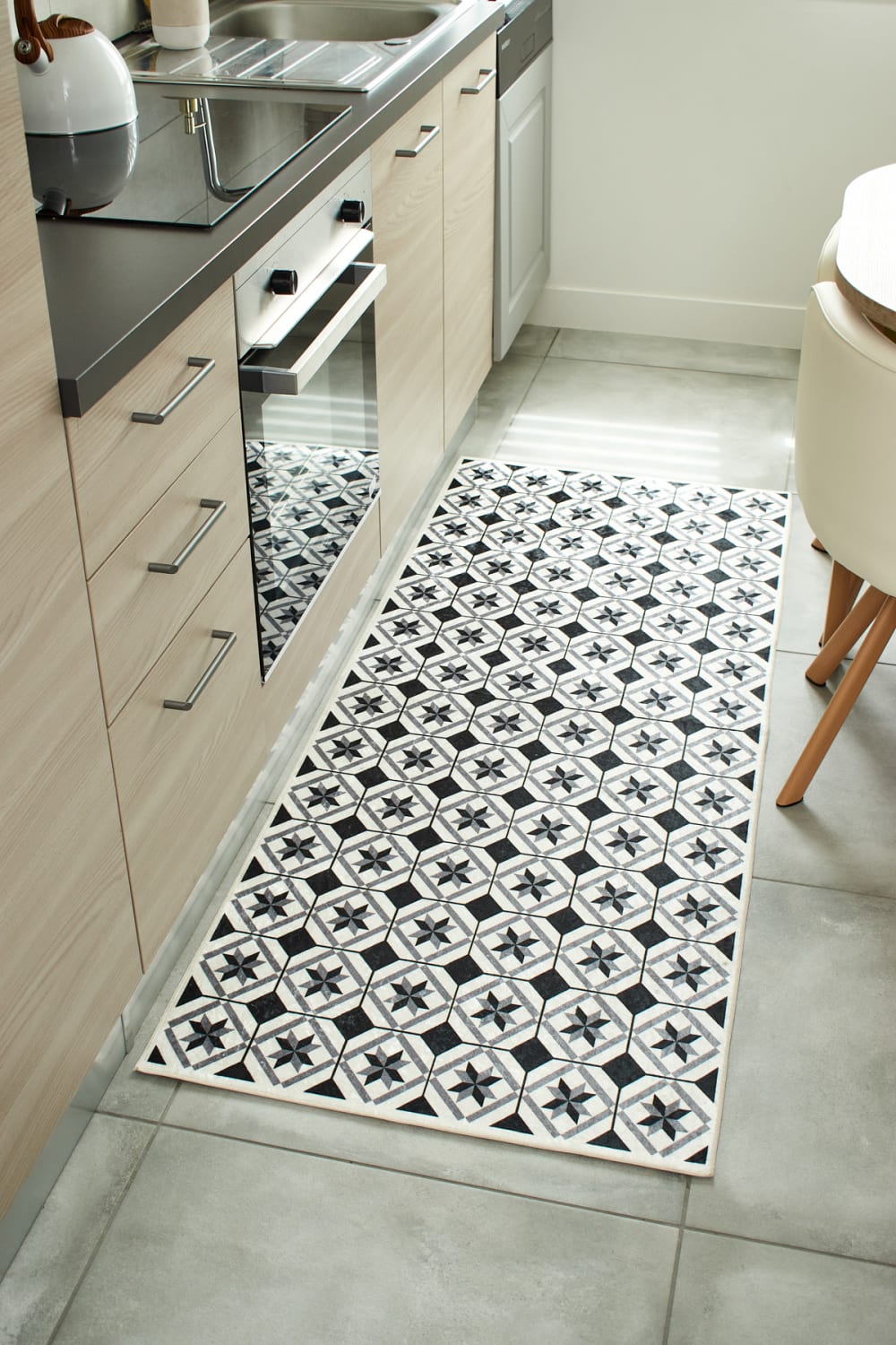 Tapis de cuisine carreaux de ciment noir 70x180 — vue 4