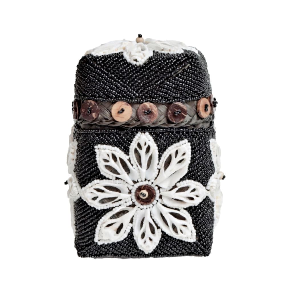 Boîte en bambou et gros coquillages, noir 12 x 17 cm