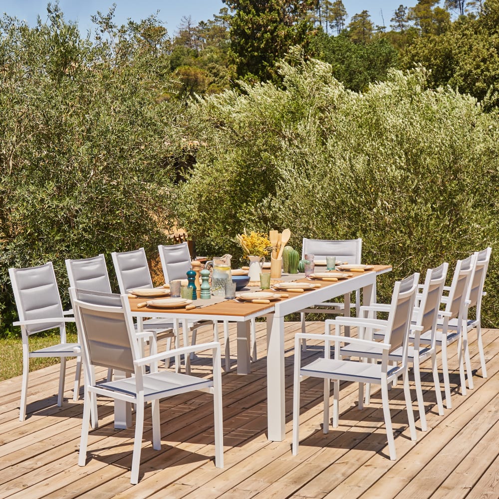 Ensemble de jardin 200/140×90 cm et 6 chaises en aluminium blanc - Maisons du Monde