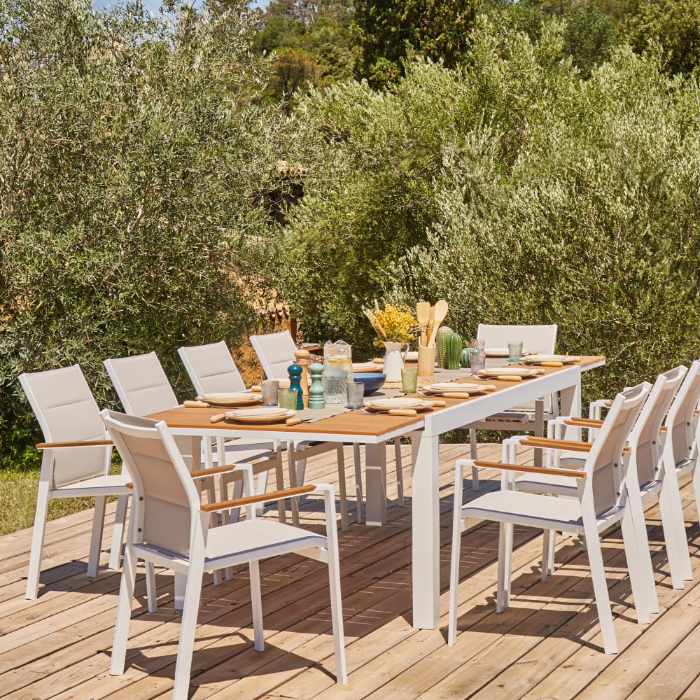 Pack de 6 sillas apilables aluminio blanco y textileno acolchado - Maisons du Monde