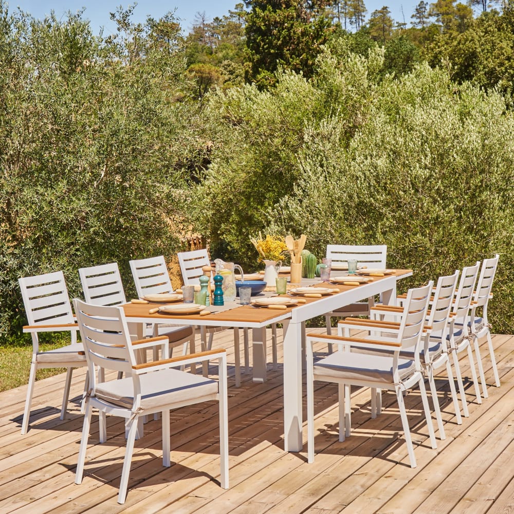Pack de 8 sillas apilables aluminio blanco con cojín - Maisons du Monde