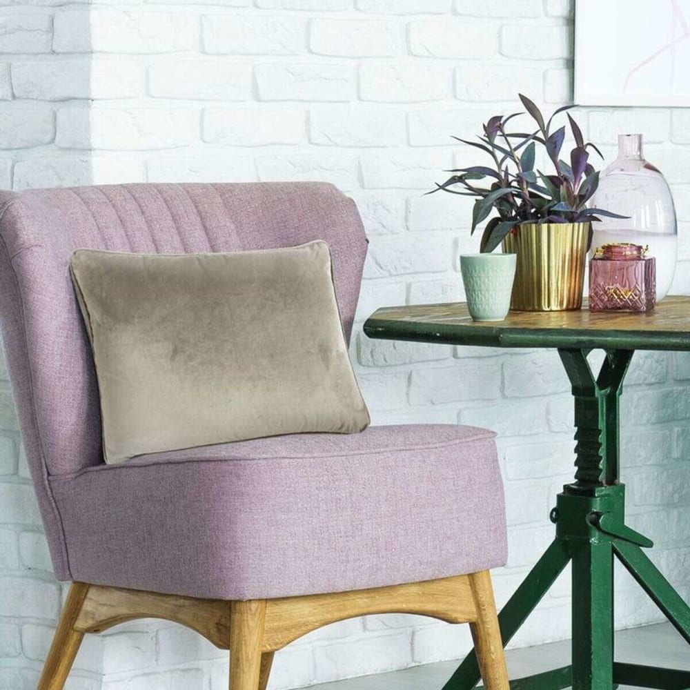 Coussin en velours taupe 60x40