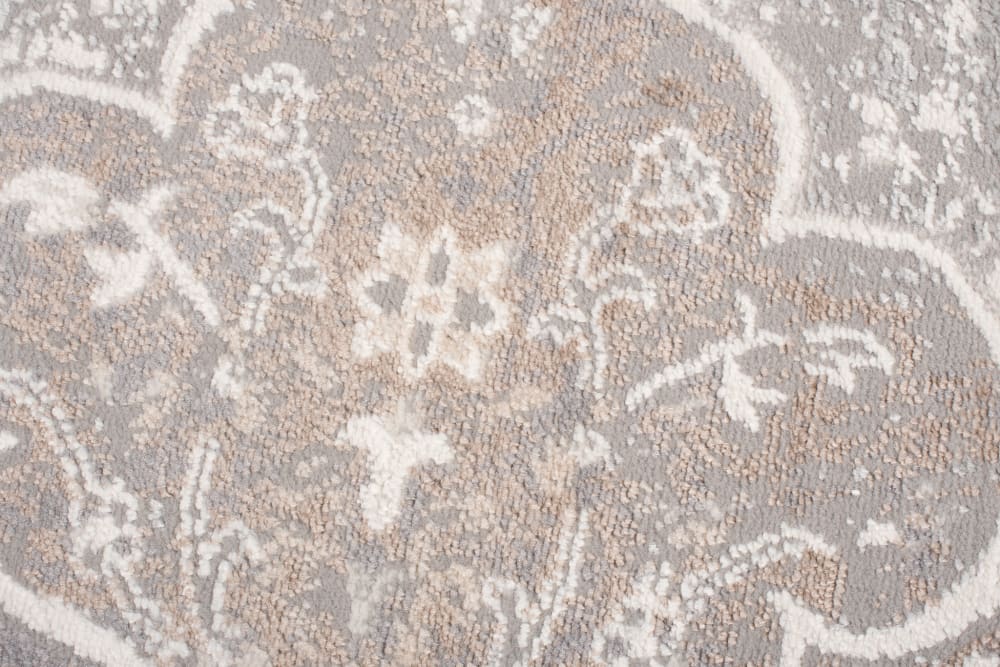 Alfombra de salón comedor vintage crema gris beige flores 300x400 - Maisons du Monde