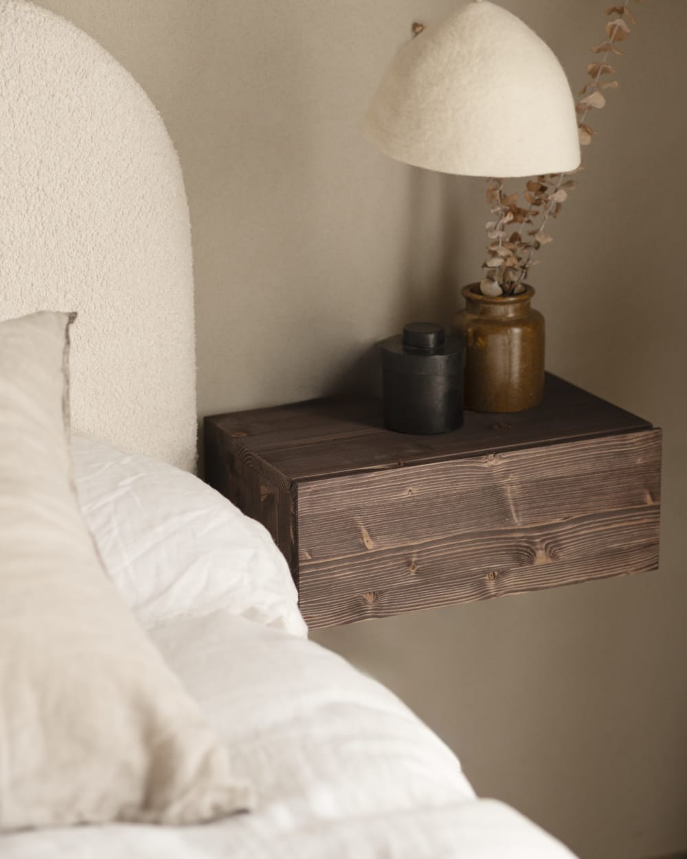 Ensemble 2 tables de chevet flottantes en bois de pin marron 40x15cm - Maisons du Monde