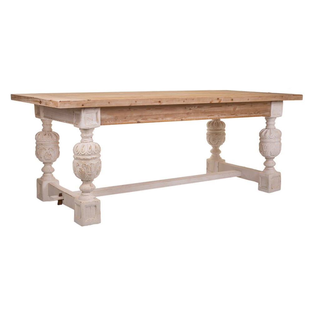 Table en bois sculpté