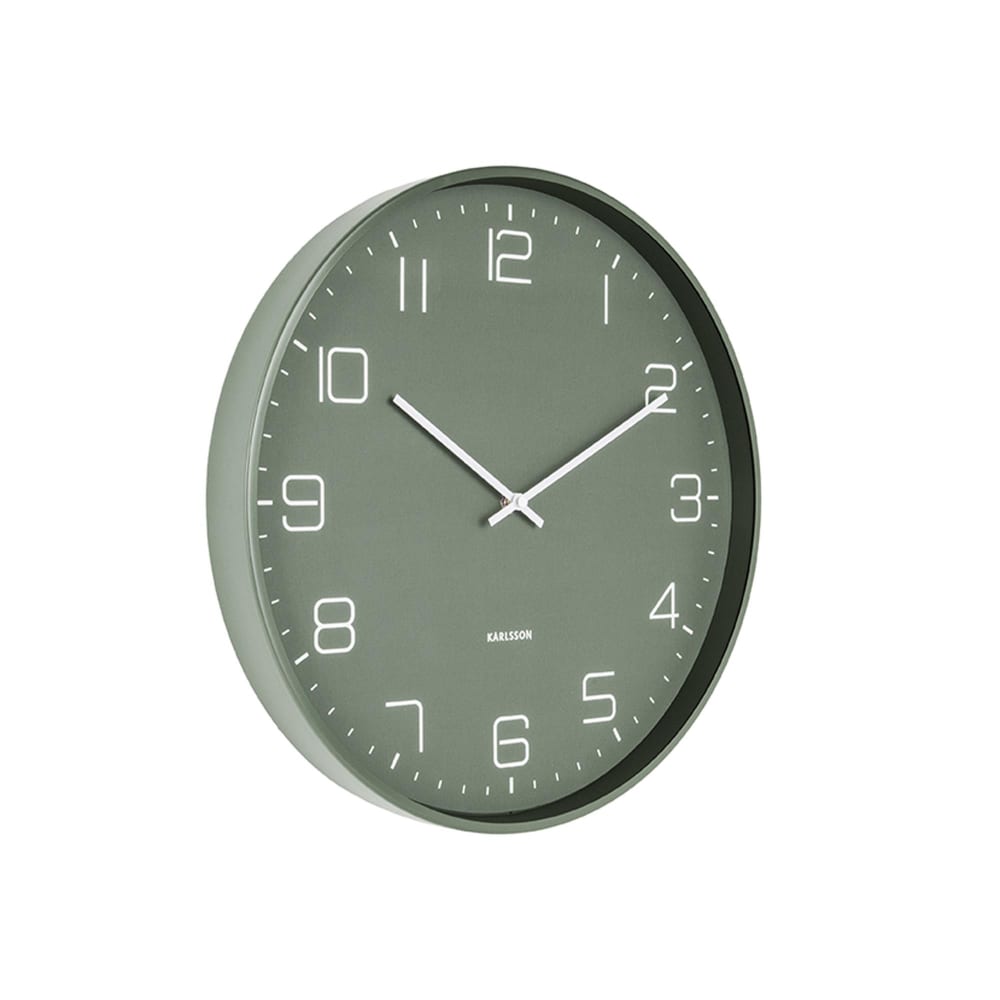 horloge murale en acier