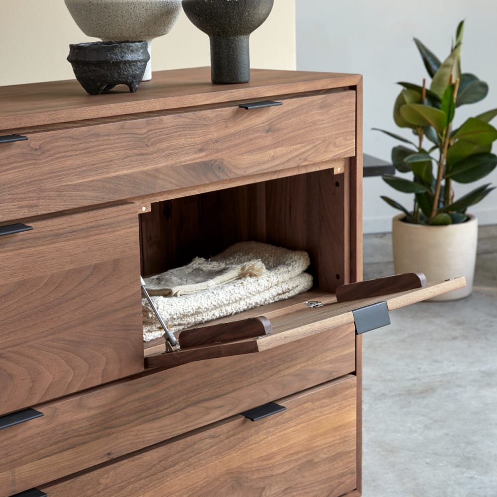Kommode aus massivem Nussbaum - Maisons Du Monde