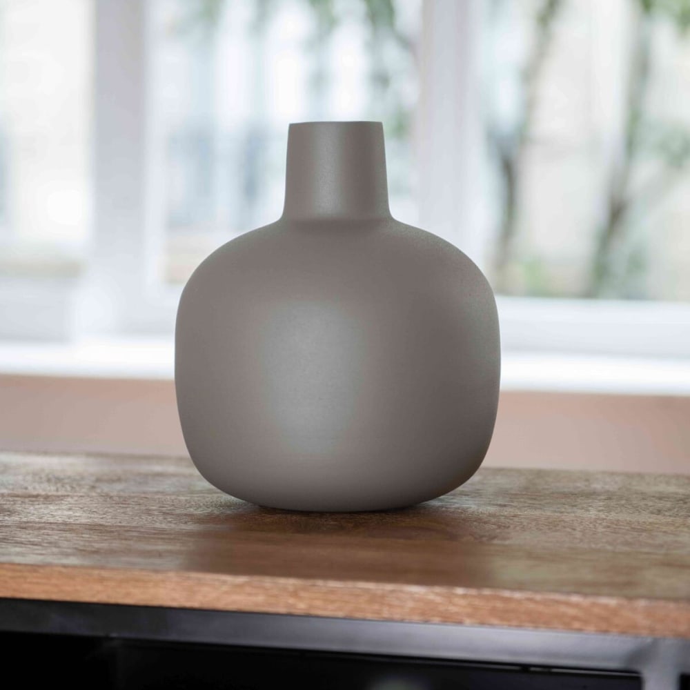 Vase bonbonne en métal vert olive h23 cm - Maisons du Monde