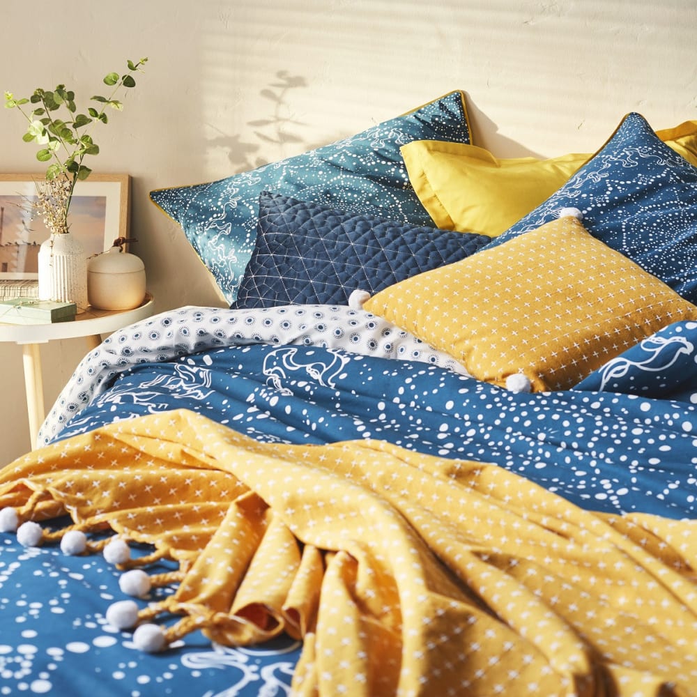 Coussin à pompons en polycoton 40x40cm — vue 4