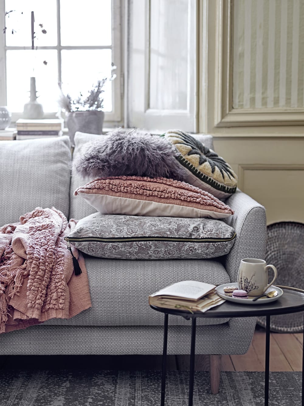 Piatto in gres beige - Bloomingville
