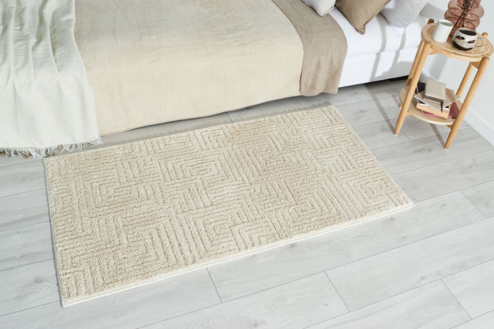 Alfombra geométrica en relieve de color crema - 80x150 cm - Maisons du Monde