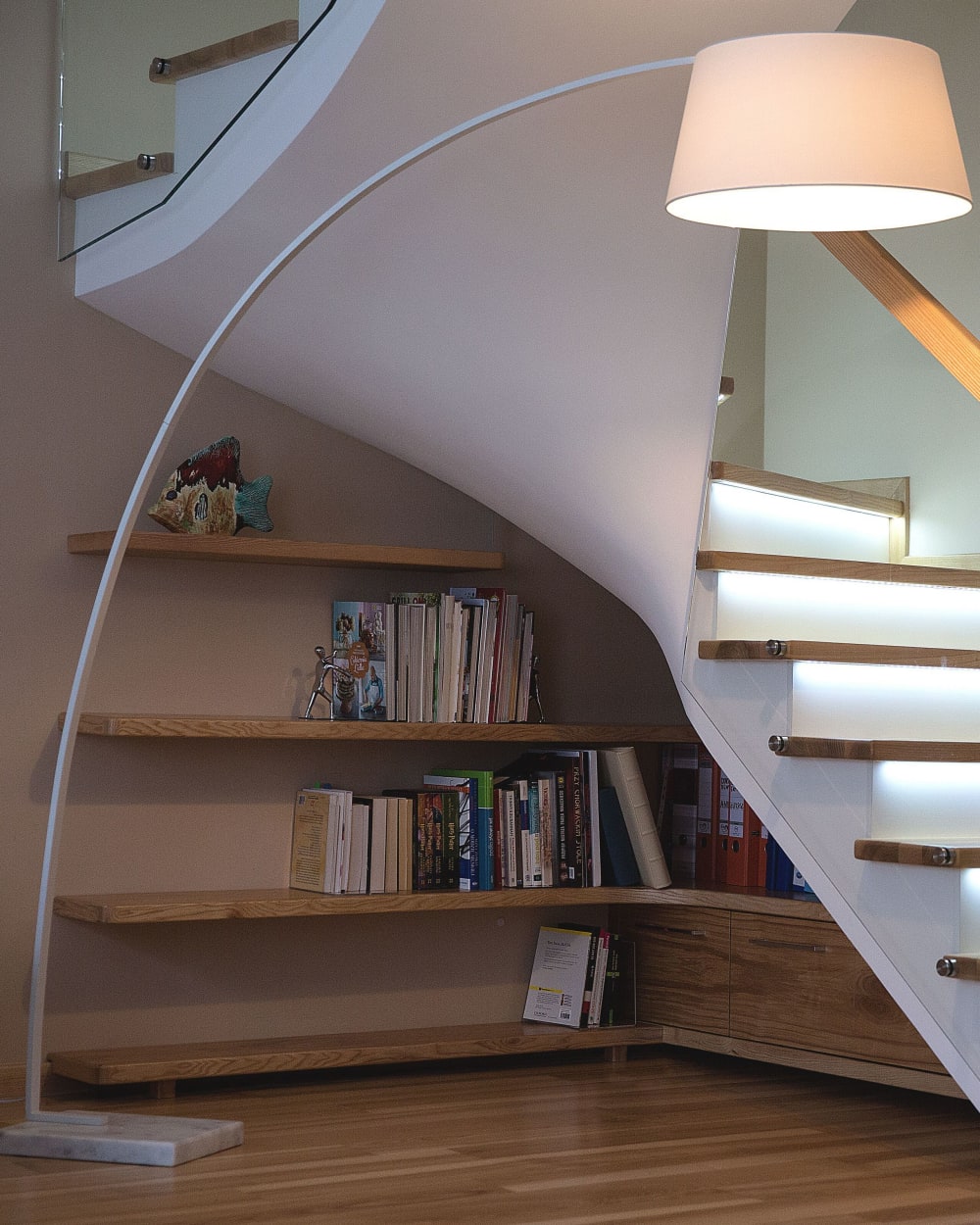 Lampadaire métal blanc — vue 3