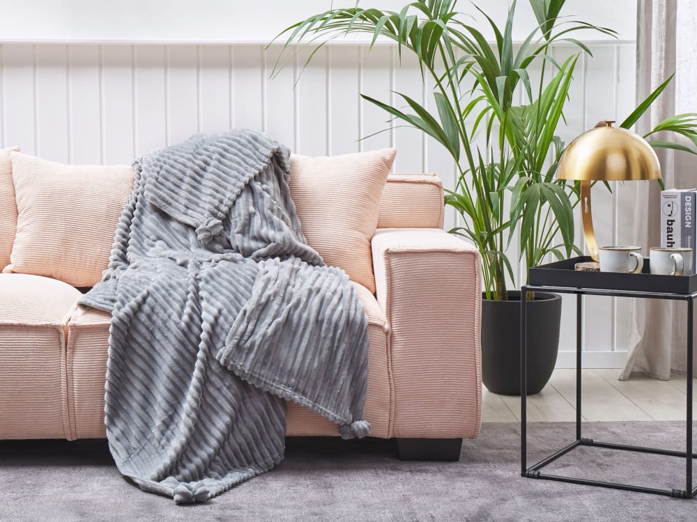 Couverture en polyester gris 200x150cm