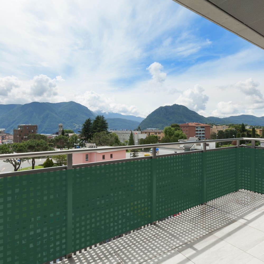 Biombo de balcón 0,75x6 mt en hdpe verde - Maisons du Monde