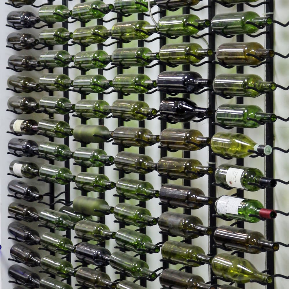 Porte-bouteilles mural pour 9 bouteilles en métal noir - Maisons du Monde