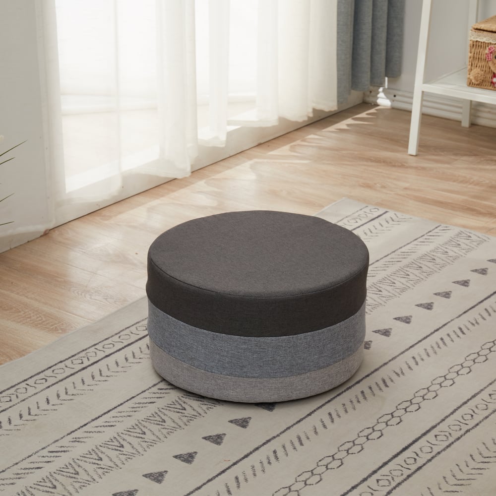 Pouf poggiapiedi basso in tessuto e fibra di legno grigio -