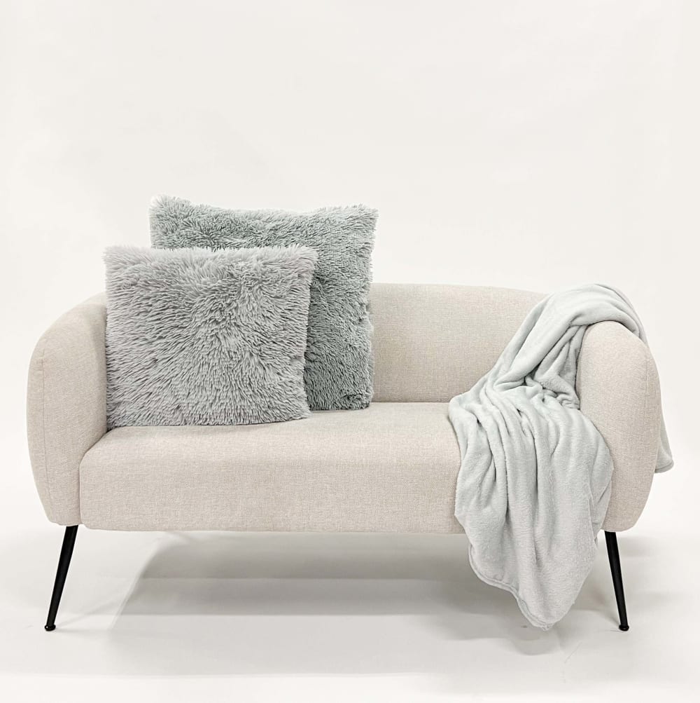 Housse de coussin gris fausse fourrure-45x45 cm uni — vue 4