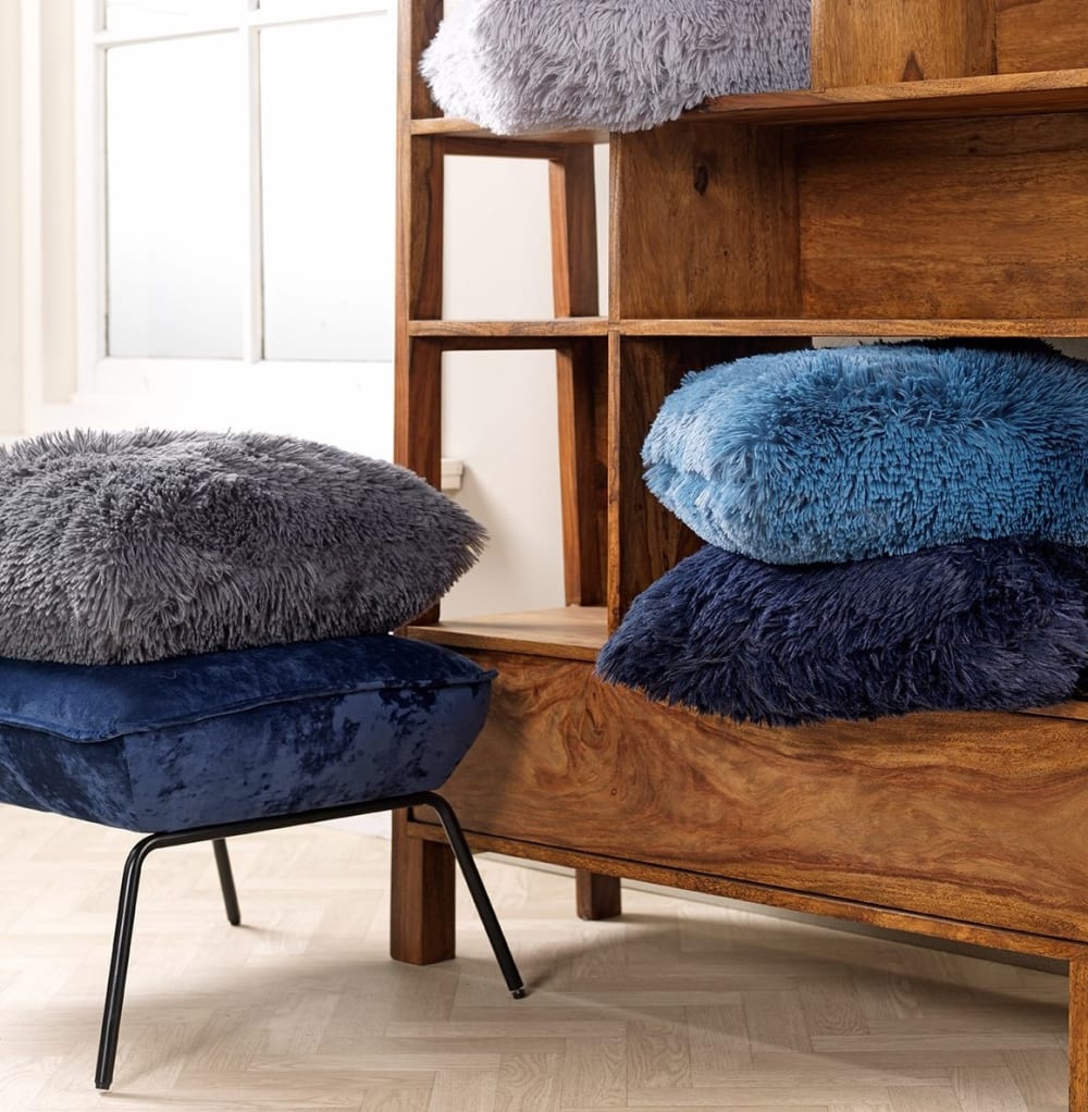 Housse de coussin bleu fausse fourrure-45x45 cm uni — vue 4