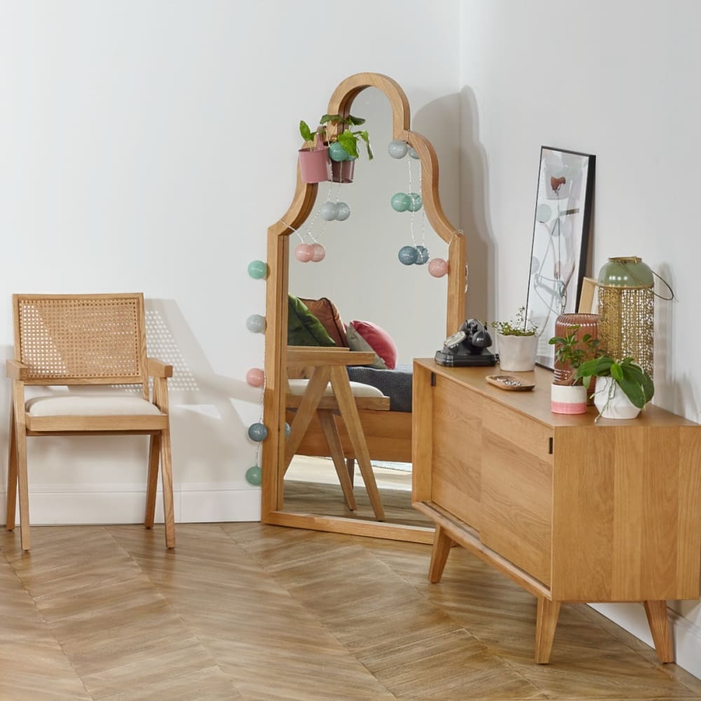 Fauteuil style contemporain en chêne, cannage et lin naturel beige