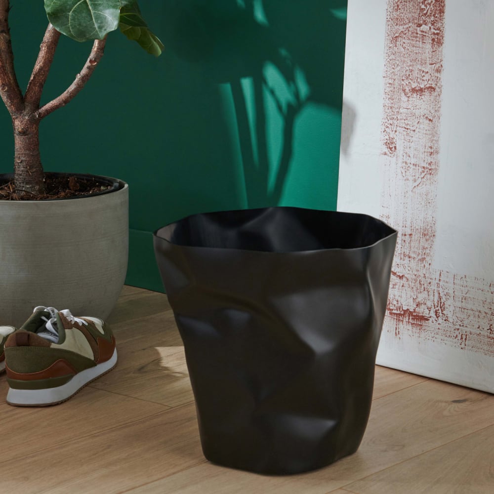 Poubelle de bureau effet froissé noire - Maisons du Monde