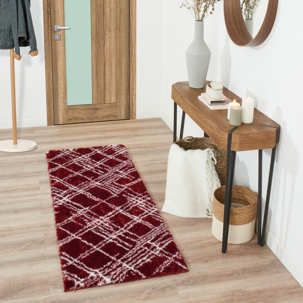 Tapis shaggy abstrait motif géométrique rouge - 67x180 cm — vue 3
