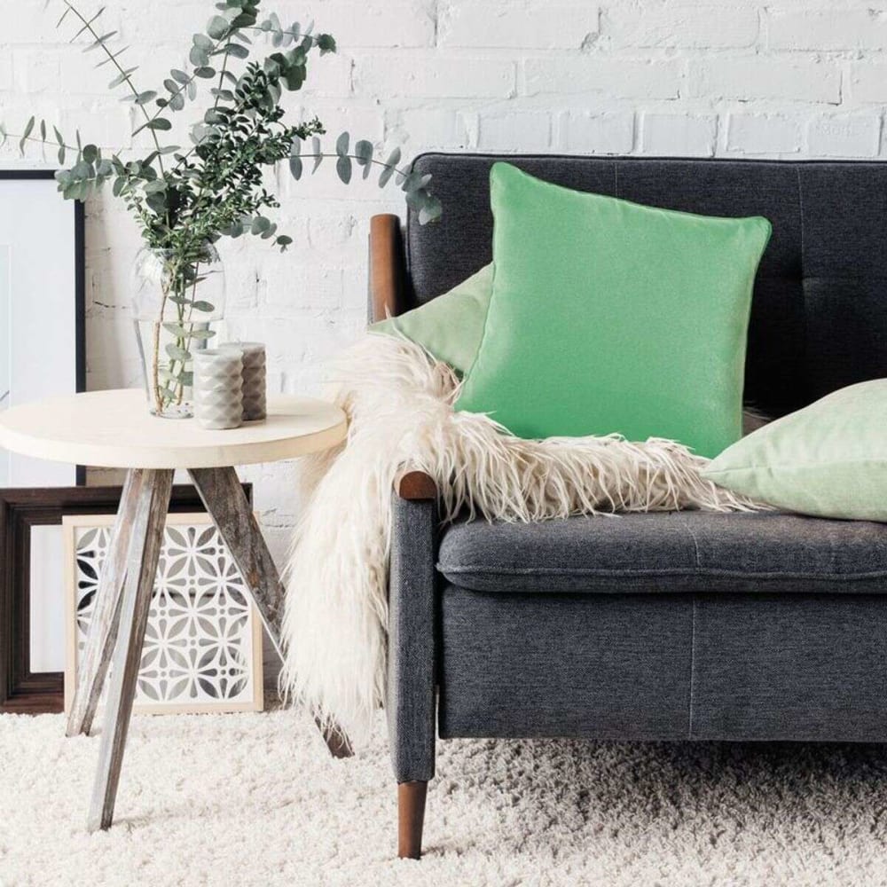 Coussin en suédine vert clair 40x40