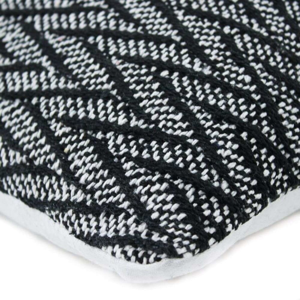 Coussin ethnique motif chevron blanc et noir 60x40 — vue 4