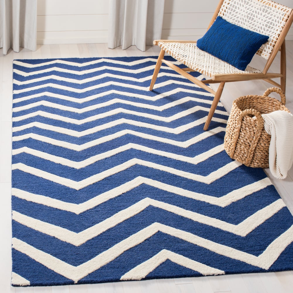 Tapis contemporain en laine bleu/blanc, 122 x 183 cm — vue 3